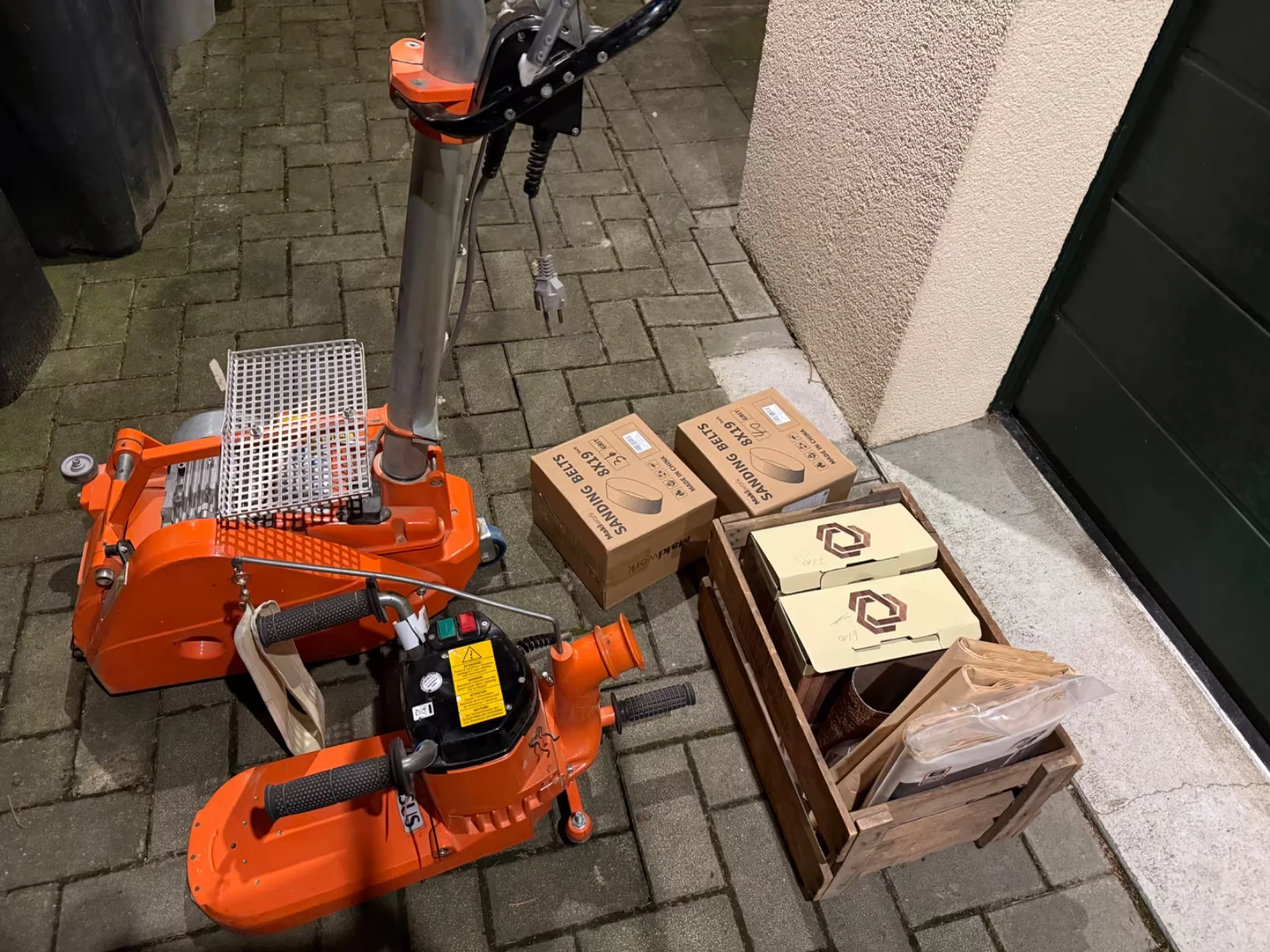 Parkettschleifer und Randschleifer Künzle & Tasin